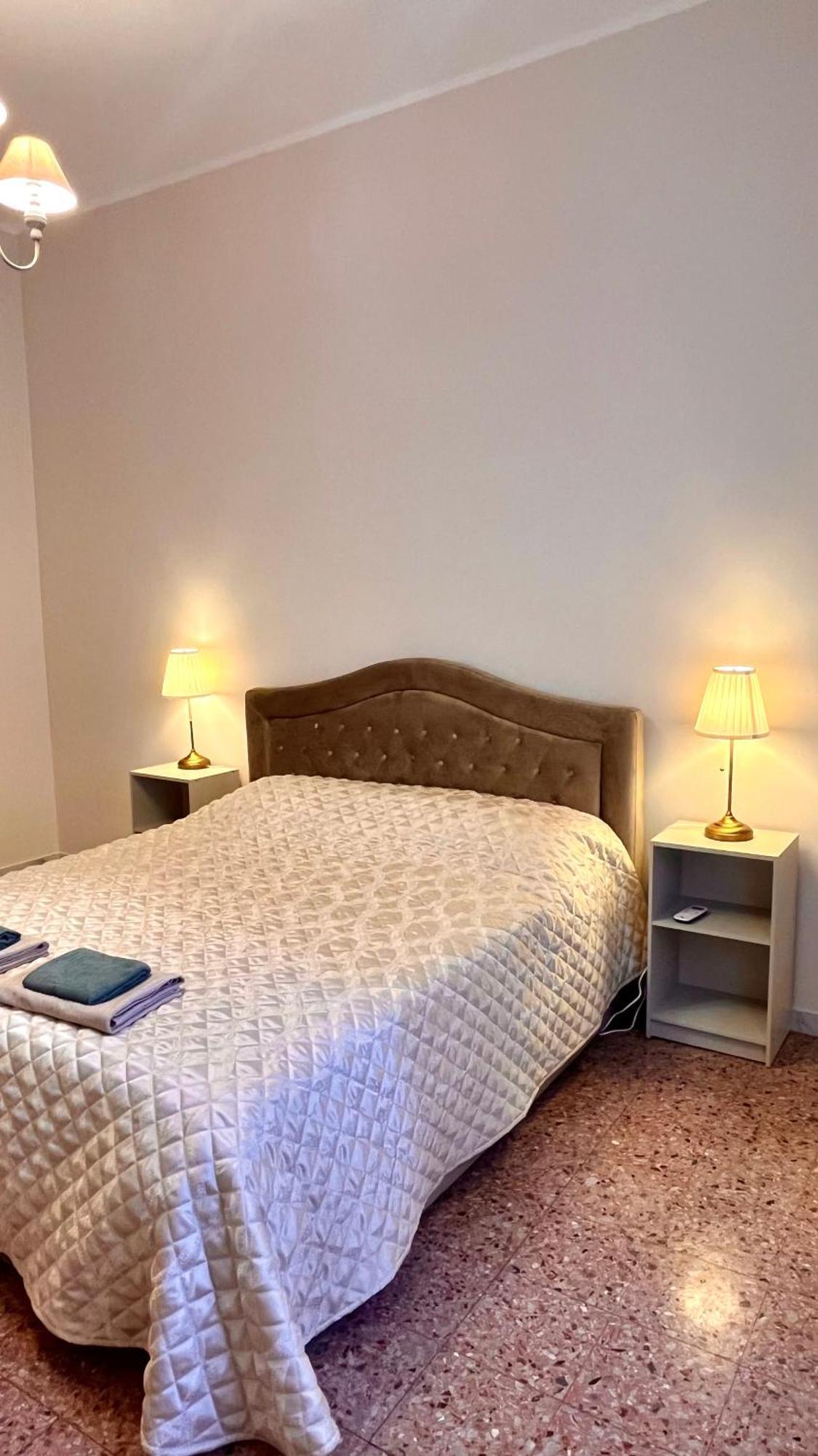 Moderno Freidour, Metro Rivoli Apartment Turin
