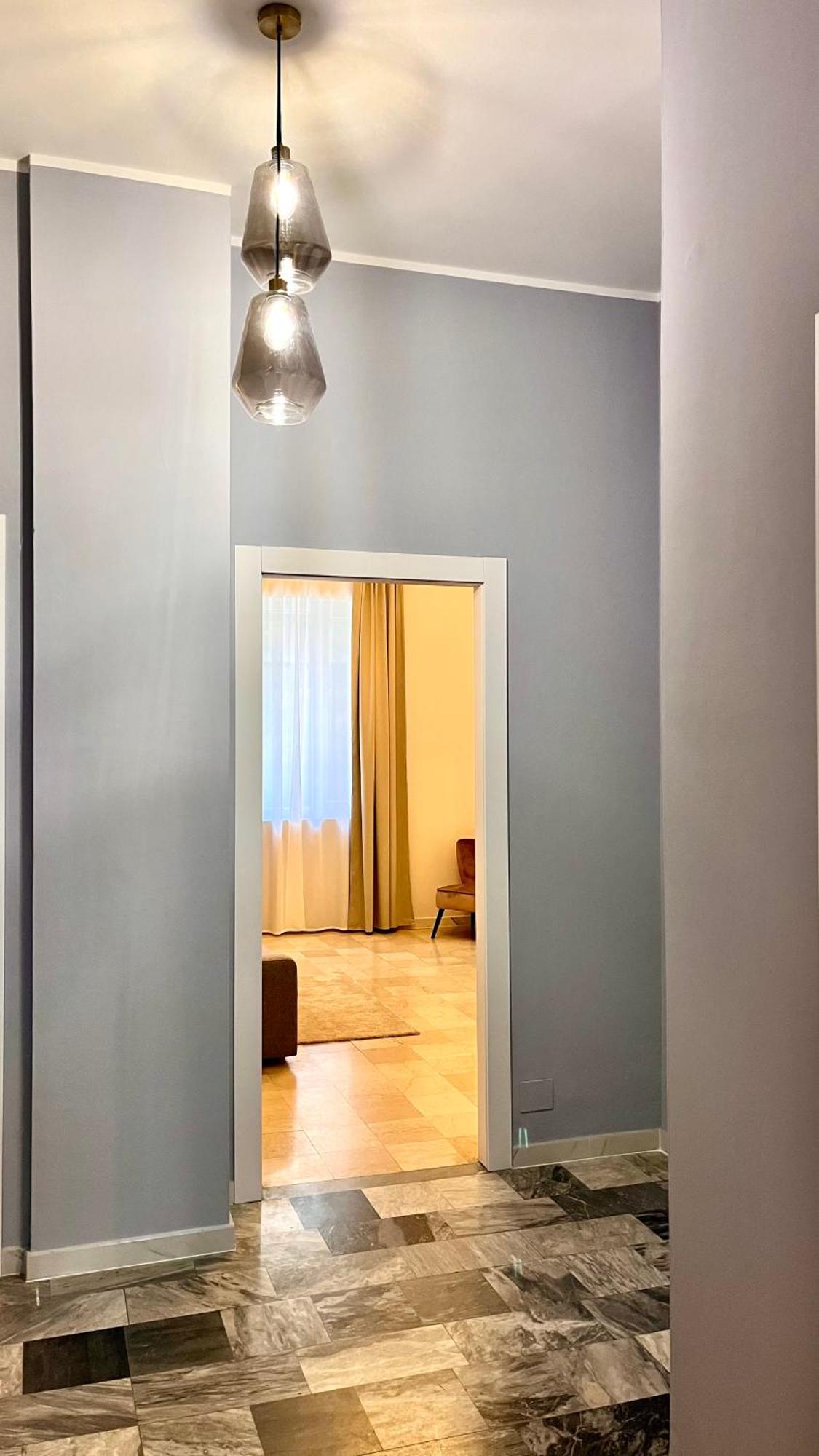 Apartment Moderno Freidour, Metro Rivoli Turin